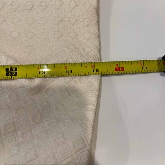 Forever 21 Ivory Textured Mini Skirt Sz XS - Picture 13 of 17